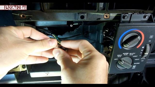 Como conectar un autoestereo sin conector de lado del auto y sin diagrama (de fabrica) смотреть онлайн