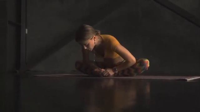 ЙОГА комплекс для МУЛАДХАРА (первой) чакры смотреть онлайн