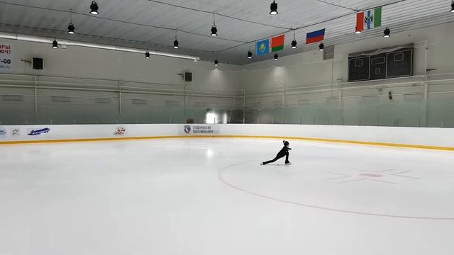 Я занимаюсь фигурным катанием) смотреть онлайн