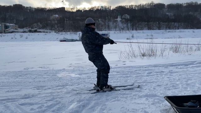 Образцовые покатушки (чудо щепочница,ватрушки, горные лыжи Jimny) смотреть онлайн