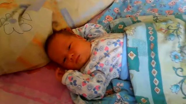 Мальчик икает смотреть онлайн