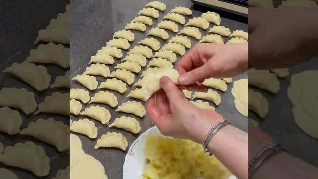 Вареники 😍 смотреть онлайн