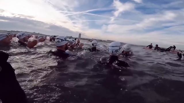 157 Дней Он Плавал в Открытом Море! Посмотрите, что с Ним Стало смотреть онлайн