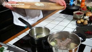 Разварная говядина с ягодным соусом от шефа Григория Мосина