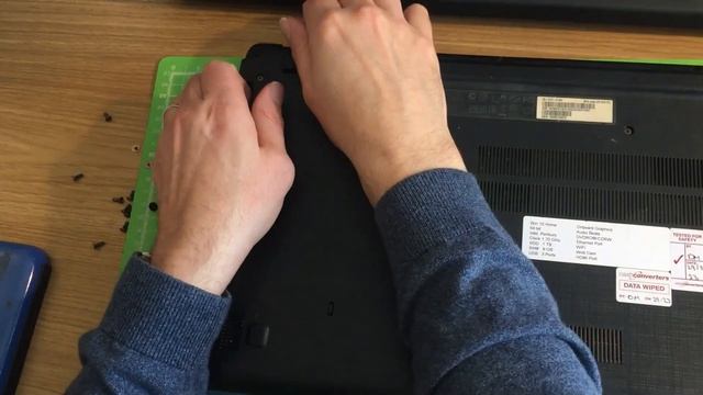 How To REPLACE Acer Aspire E15 E5-573 Internal BATTERY смотреть онлайн