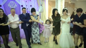 Танец невесты с отцом на свадебном вечере