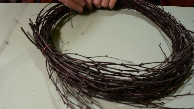 Как сделать основу для венка из березовых веток 1 смотреть онлайн