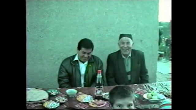 2003 йил ( Шермат-Видео архивидан ) .Ихлосбекнинг суннат туйи смотреть онлайн