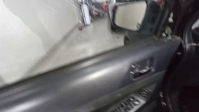 Mitsubishi Lancer How To Remove Front Door Panel / Door Removal смотреть онлайн