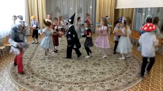 Когда подарки некуда девать 2020г смотреть онлайн