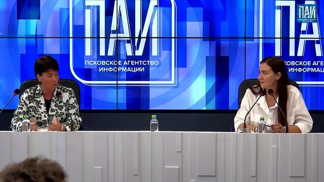 Пресс-конференция, посвященная вопросам вакцинации от коронавируса в Псковской области смотреть онлайн