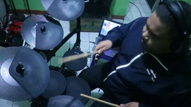 Distant Neighbørs - Isolation ( Drum Cover ) смотреть онлайн