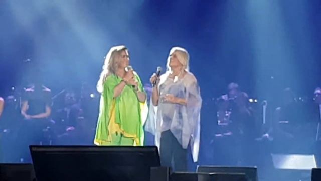 20181207 - Romina & Taryn Power - You've Got a Friend смотреть онлайн