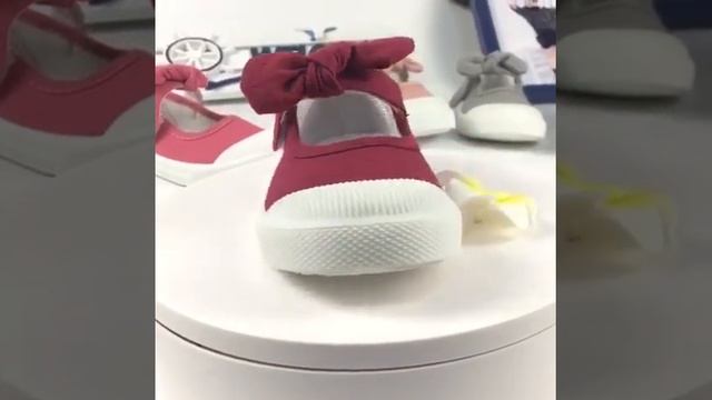 Детская повседневная обувь; цветная парусиновая обувь без застежки; яркие цвета; для маленьких смотреть онлайн