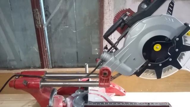 ¿que es y como funciona una Sierra ingletadora einhell?- What is and how does a miter saw work? смотреть онлайн
