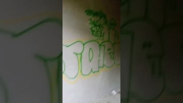 #graffiti #бомбинг #граффити #кусок #скетч #тегинг смотреть онлайн