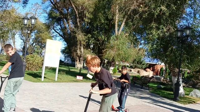 Трюки Рок-н-ролл и Дизастер.Как выполняются, и в чём отличие. смотреть онлайн