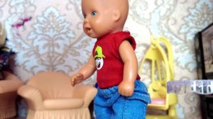 КОГДА ПОШЕЛ С БАБУШКОЙ В МАГАЗИН ЗА ОДЕЖДОЙ?? Катя и Макс веселая семейка куклы Барби ДАРИНЕЛКА ТВ