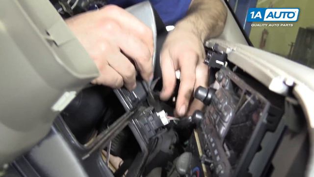 How to Replace 4x4 Switch 88-98 GMC K1500 смотреть онлайн