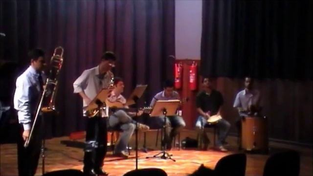 Wilder Ivan Paredes Gonzales , Trombone смотреть онлайн