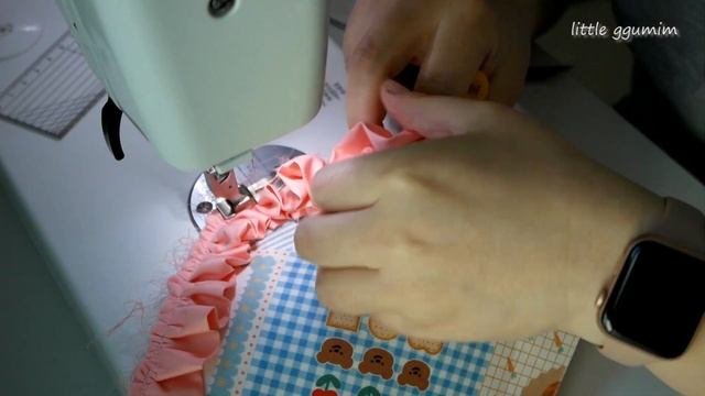 DIY] 프릴 크로스백 만들기/ 어린이가방 / 프릴가방/ 러플크로스백 만들기//Making ruffle cross bags for children смотреть онлайн