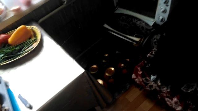 Жрем с отцом - Мини пицца на завтрак! смотреть онлайн