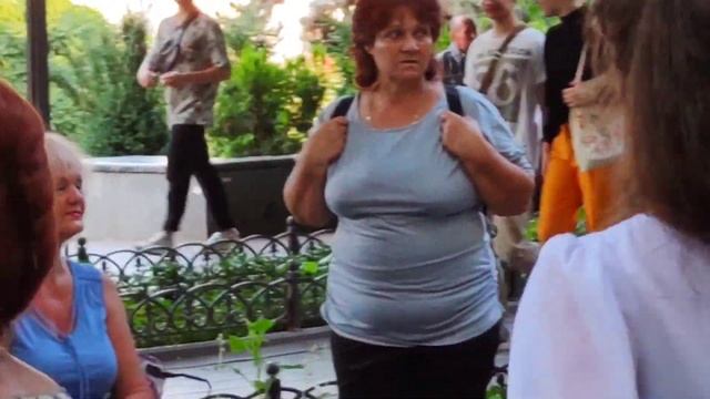 Королева красоты Танцы ??? на Приморском Бульваре Одесса Июнь 2021 смотреть онлайн