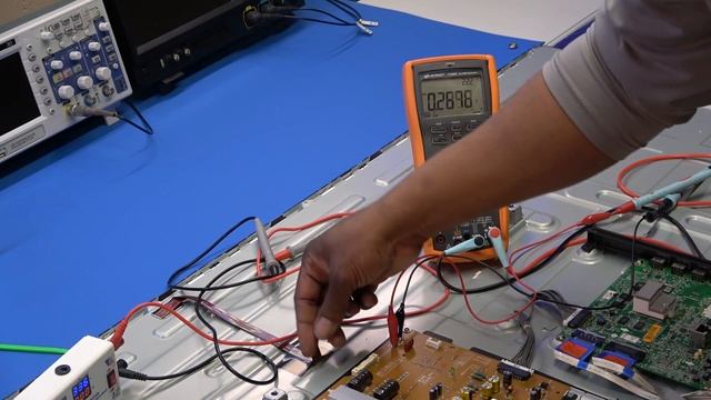 How to check TV LED backlight strips with a multimeter. LG 60LB7100 with intermittent backlight. смотреть онлайн