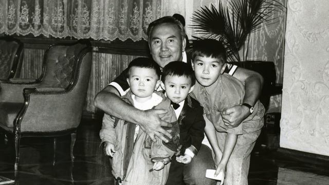 ШОК! Сара Назарбаева выдала все секреты Елбасы. Цуль её засадить за решётку мужа смотреть онлайн