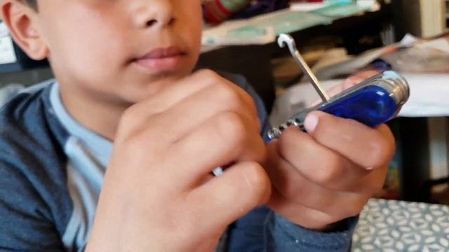 How to use the Swiss knife for dummies! смотреть онлайн