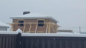 "Армянские строительные леса | Глазки серуны, ручки делуны