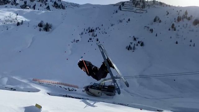HOW TO ACTUALLY DO A BACKFLIP on Skis | Pro Trick Tip In-depth Ski Tutorial смотреть онлайн