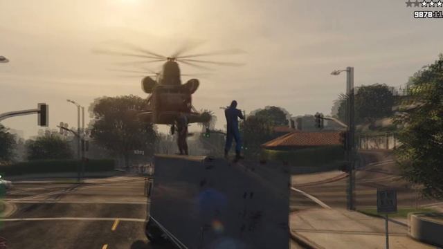 GTA 5 Катаемся НА машине и угоняем поезд в онлайне! смотреть онлайн