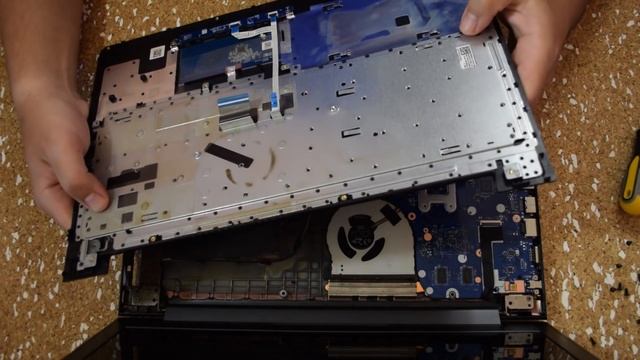 Как разобрать и почистить ноутбук Lenovo 310-15. смотреть онлайн