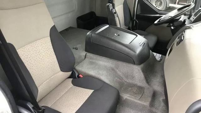 Camion tracteur Renault Premium Lander 430dxi RETARDER Chateauroux Poids Lourds S.A. смотреть онлайн