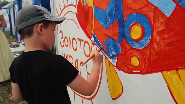 ЗОЛОТОЙ КАРАСЬ смотреть онлайн