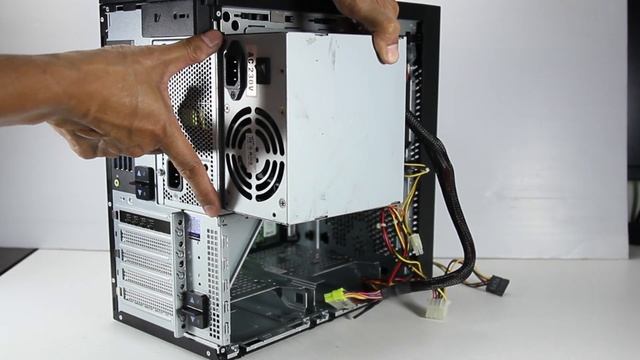 เปิดดูภายใน Dell Precision 3640 MT смотреть онлайн