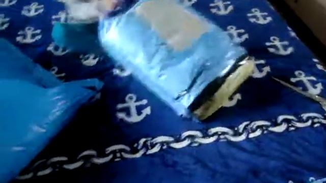 гигантская посылка с тканями смотреть онлайн