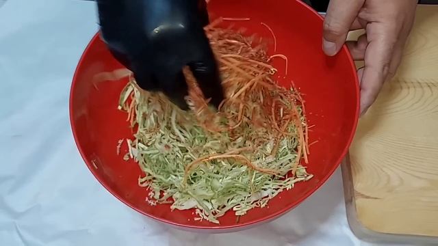 Bahor salati, vitaminga boy eng arzon salat. Салат Весна, полон витаминов смотреть онлайн