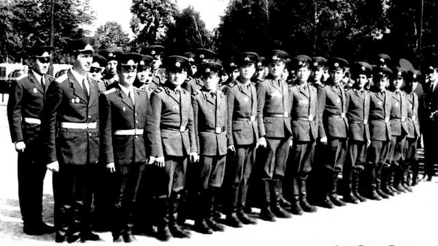 МНОГОЕ СТИРАЕТСЯ В ПАМЯТИ, НО... смотреть онлайн