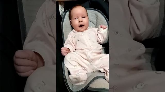 Малышка Мила АГУКАЕТ в 2 месяца смотреть онлайн