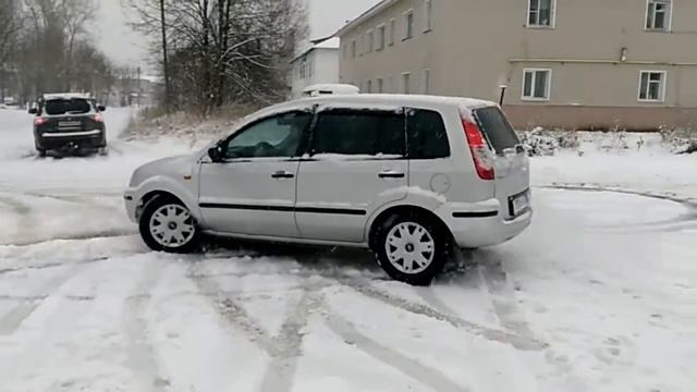 Fusion смотреть онлайн