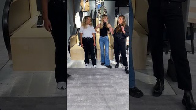 Live Shopping with Sara Biderman and Martin Hansson смотреть онлайн