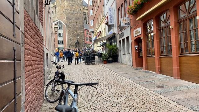 Старинный город Aachen в Германии смотреть онлайн