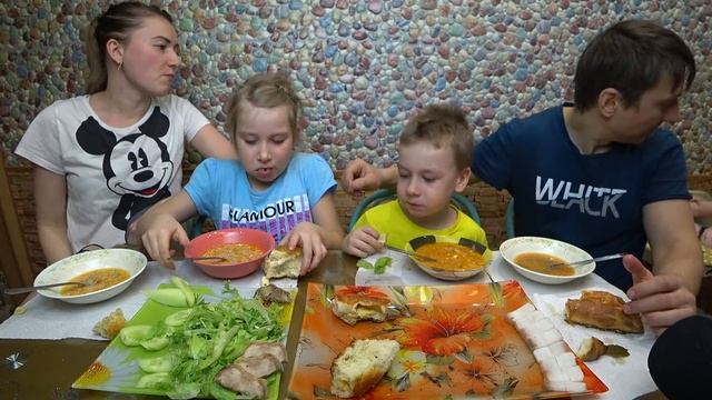 МУКБАНГ БОРЩ ЯЗЫК И САЛО | MUKBANG BORSCHT TONGUE AND LARD #mukbang #мукбанг смотреть онлайн