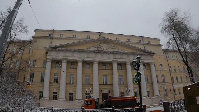 Прогулки по бульварам Москвы ► Покровский бульвар #1 смотреть онлайн