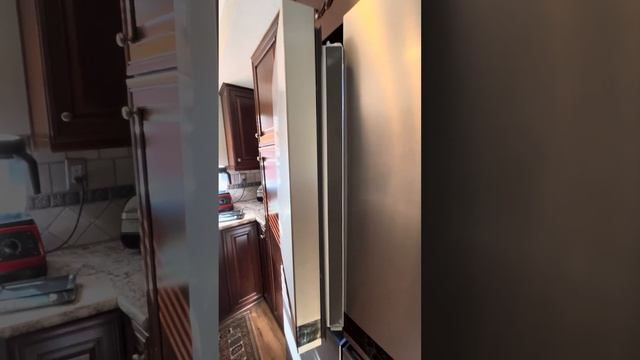 Review Whirlpool 19.4-cu ft 4-Door Counter-depth French Door Refrigerator with Ice Maker WRQA59CNKZ смотреть онлайн