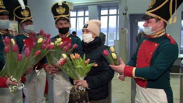 Праздничное, рабочее утро в Международный женский день на ОЭМК смотреть онлайн