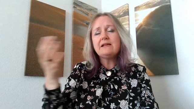 Course - Reading Angel & Oracle Cards; Reading for Others (intermediate) - Preview смотреть онлайн