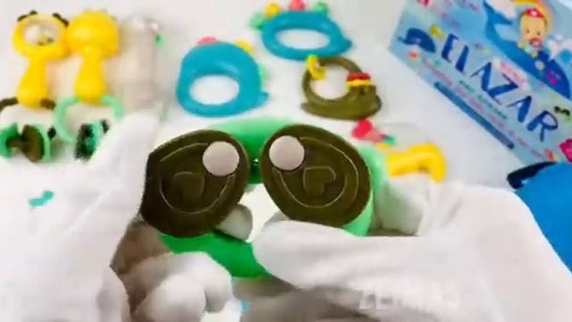 Набор погремушек и прорезывателей Кит "Элазар" (13 шт) от Zeimas смотреть онлайн